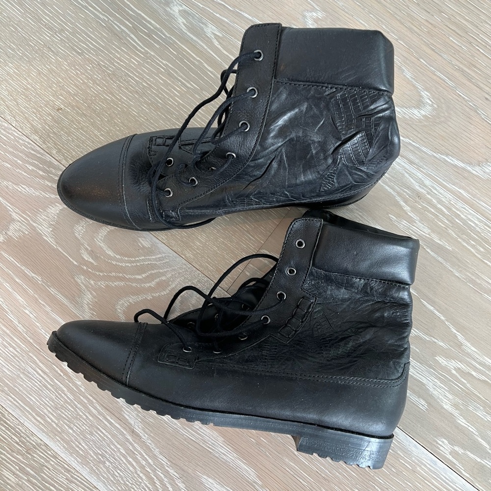 Leather Boots - Picture 7 of 9